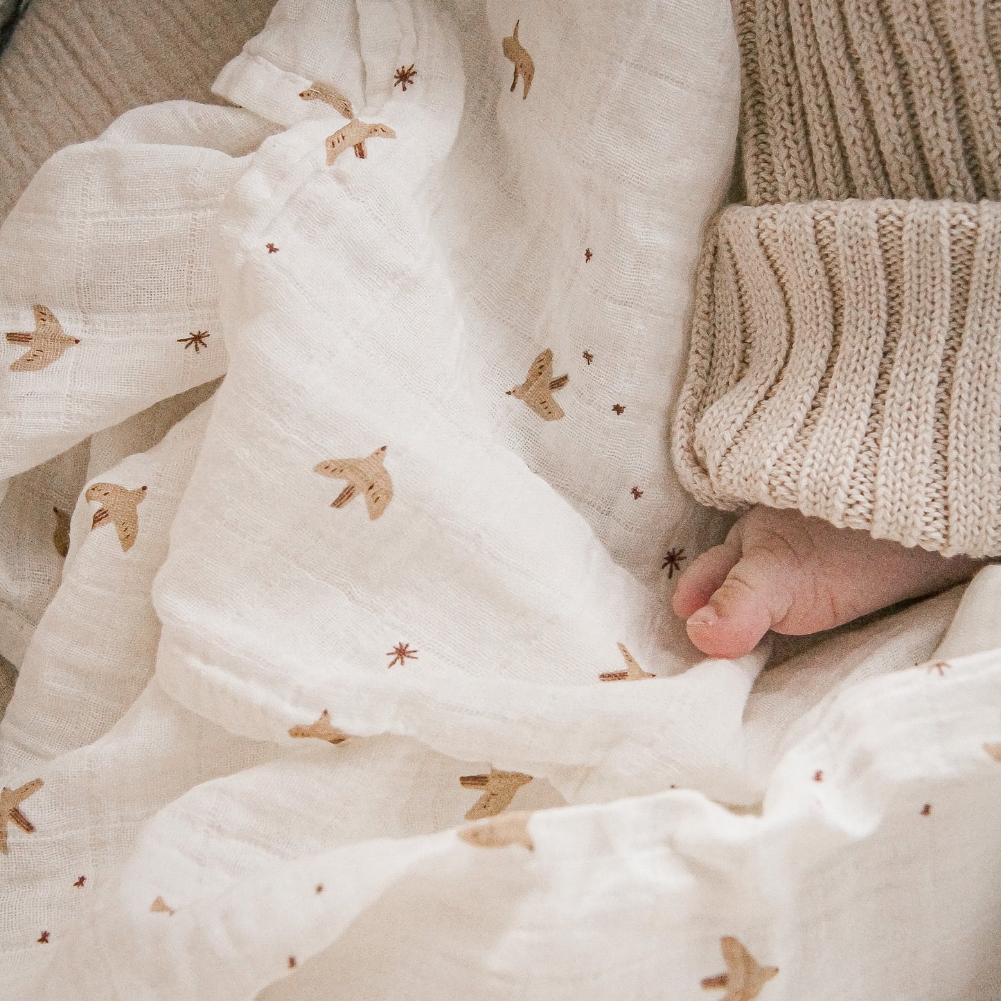 Organic Muslin Swaddle Blanket 'Sparrow'