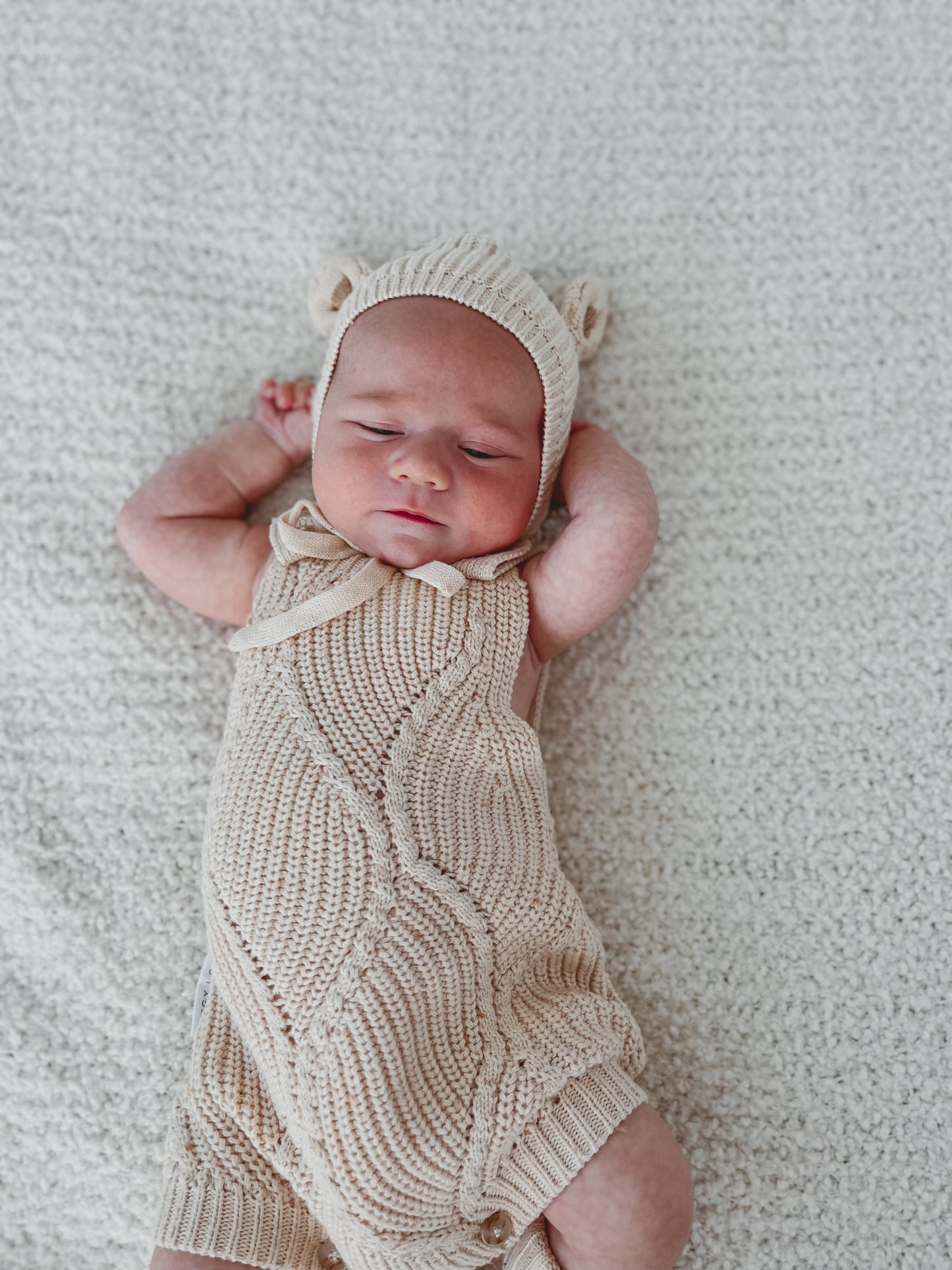 KNIT BONNET BEAR | Biscotti Fleck