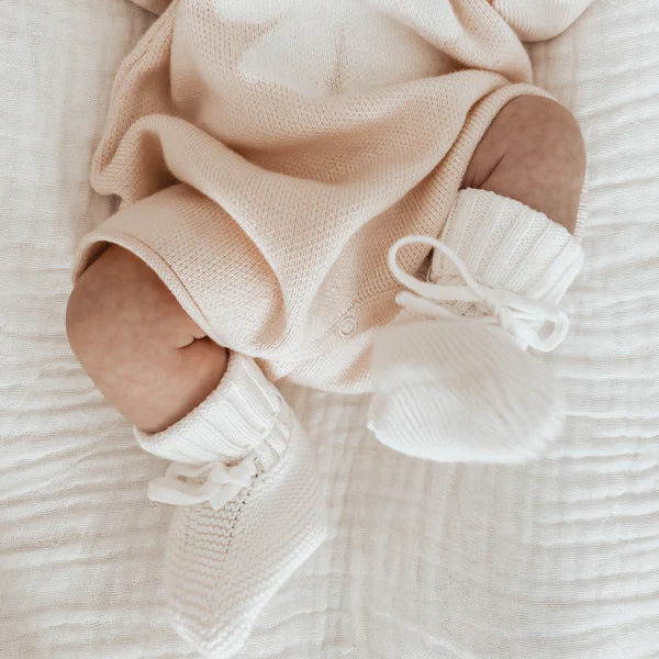 KNIT BOOTIES | Strickschuhe "MILK"