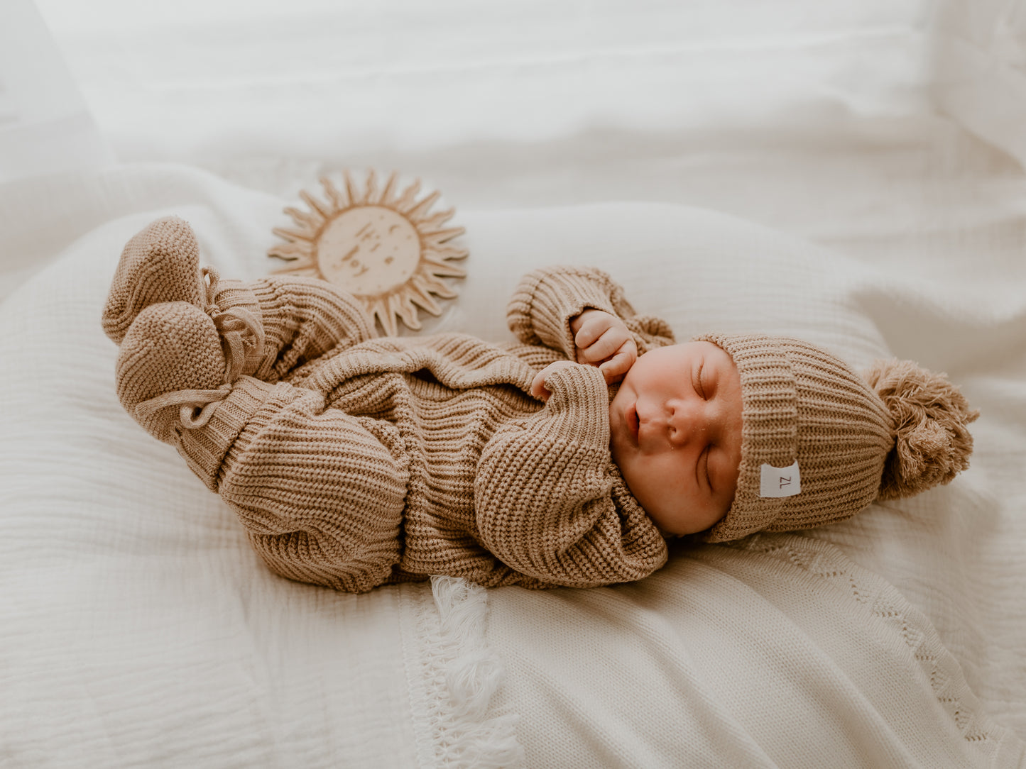 CLASSIC KNIT ROMPER "FAWN"