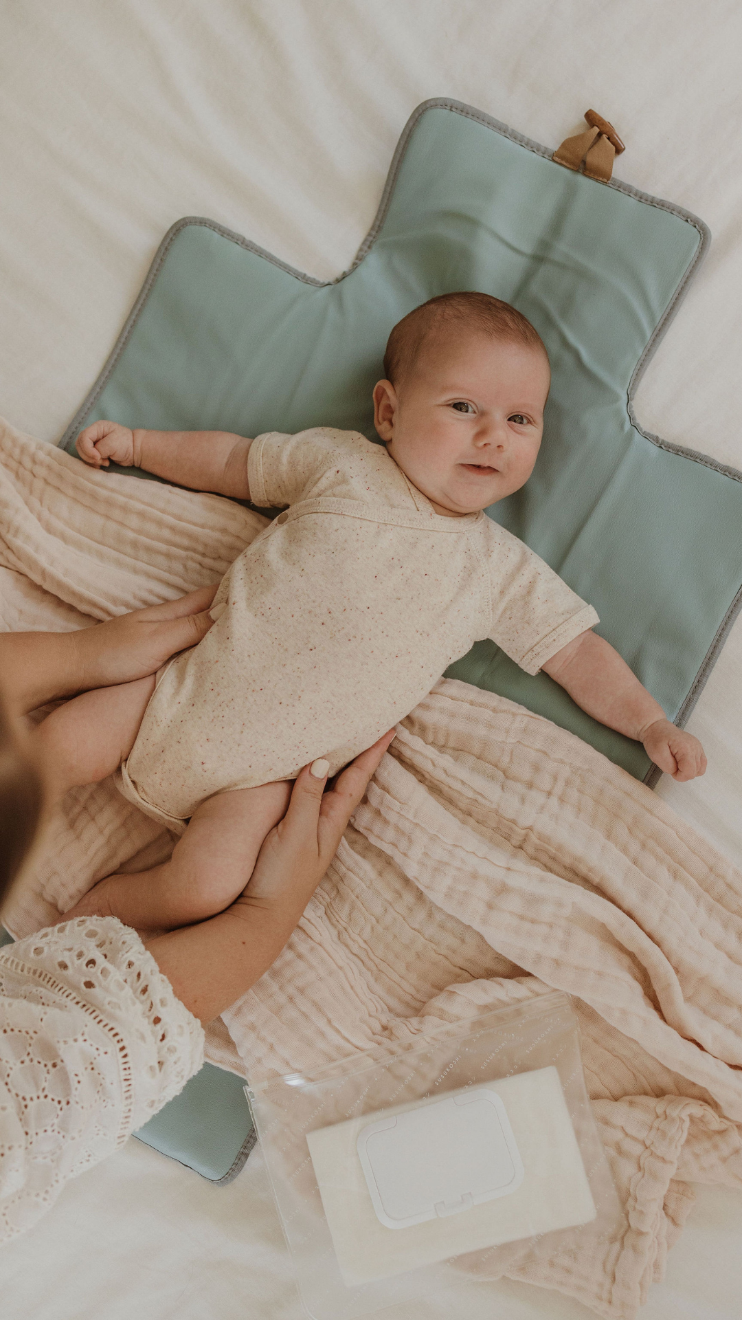 ORGANIC Kimono Bodysuit Kurzarm "Beige Speckled"