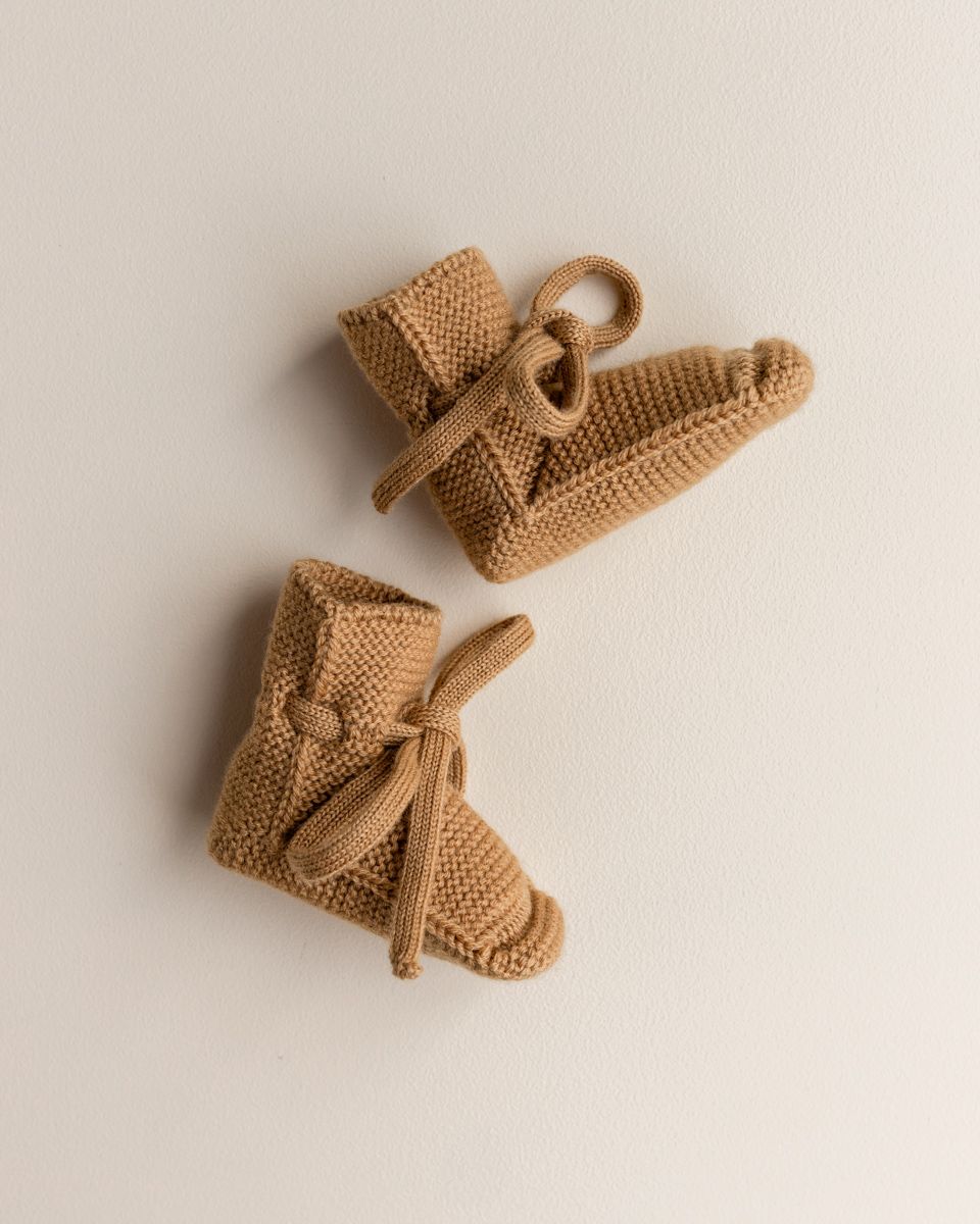 Knitted shoes 'Booties Ocher' Merinowool