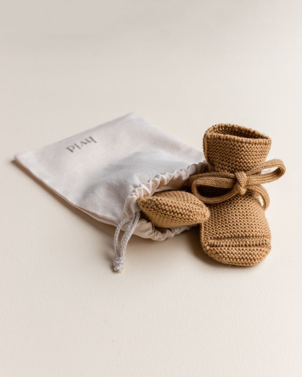 Knitted shoes 'Booties Ocher' Merinowool