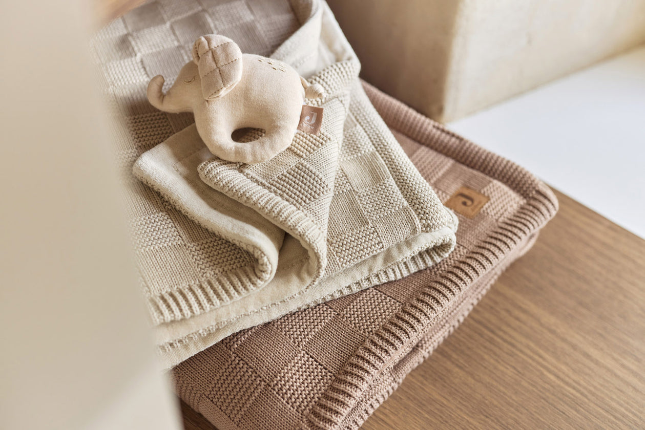 Rassel Elephant Tales