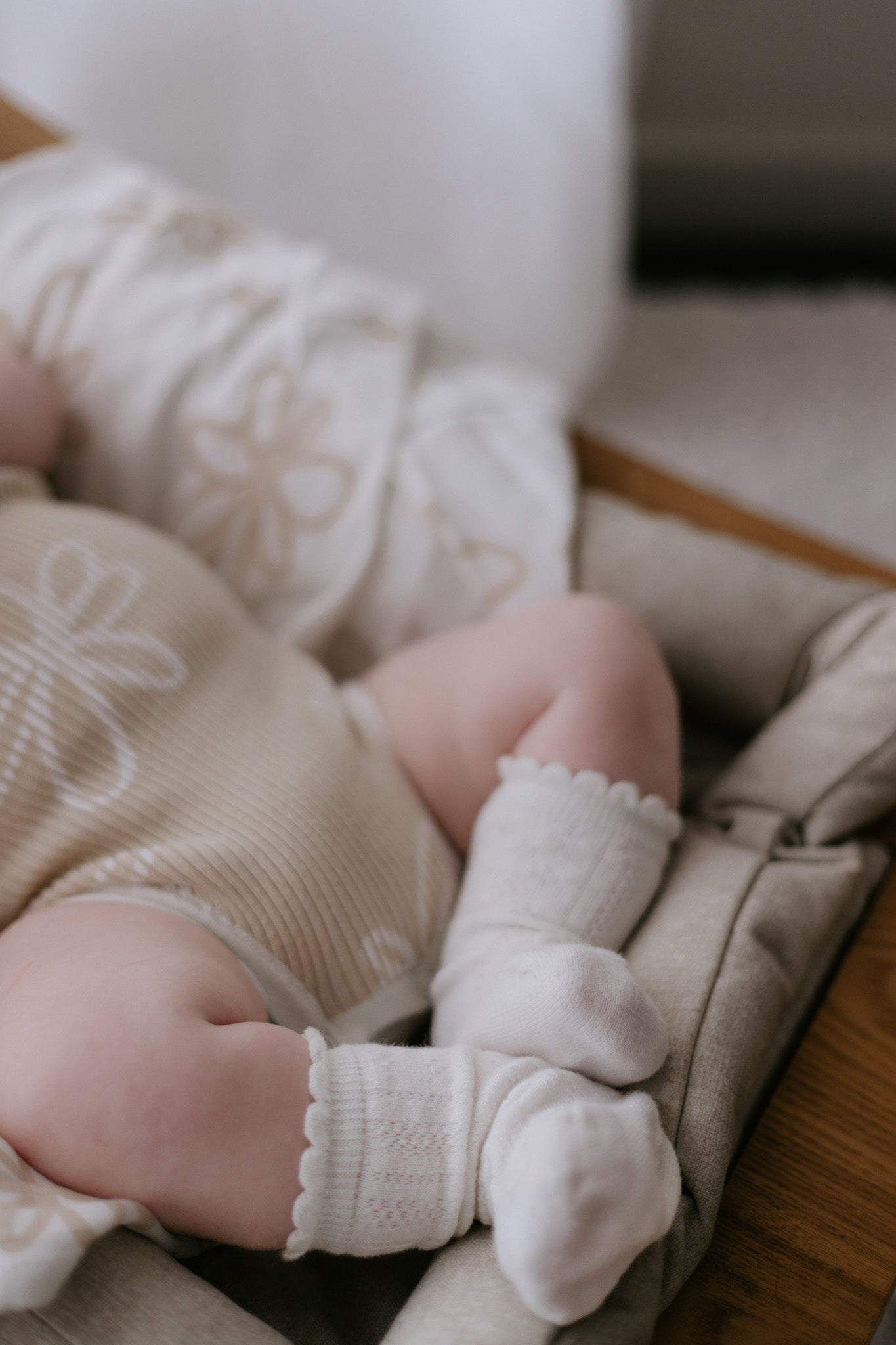 Lace Socks | Milk