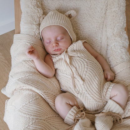 KNIT BONNET BEAR | Biscotti Fleck