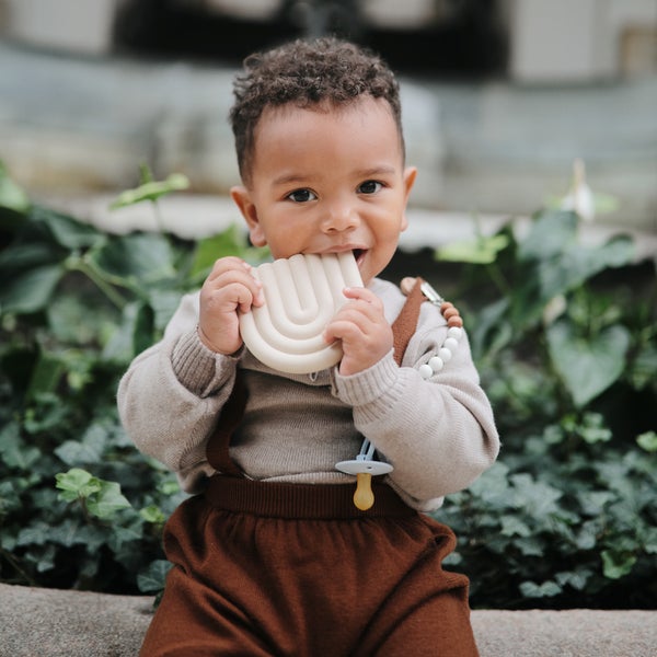 Teether Rainbow Shifting Sand