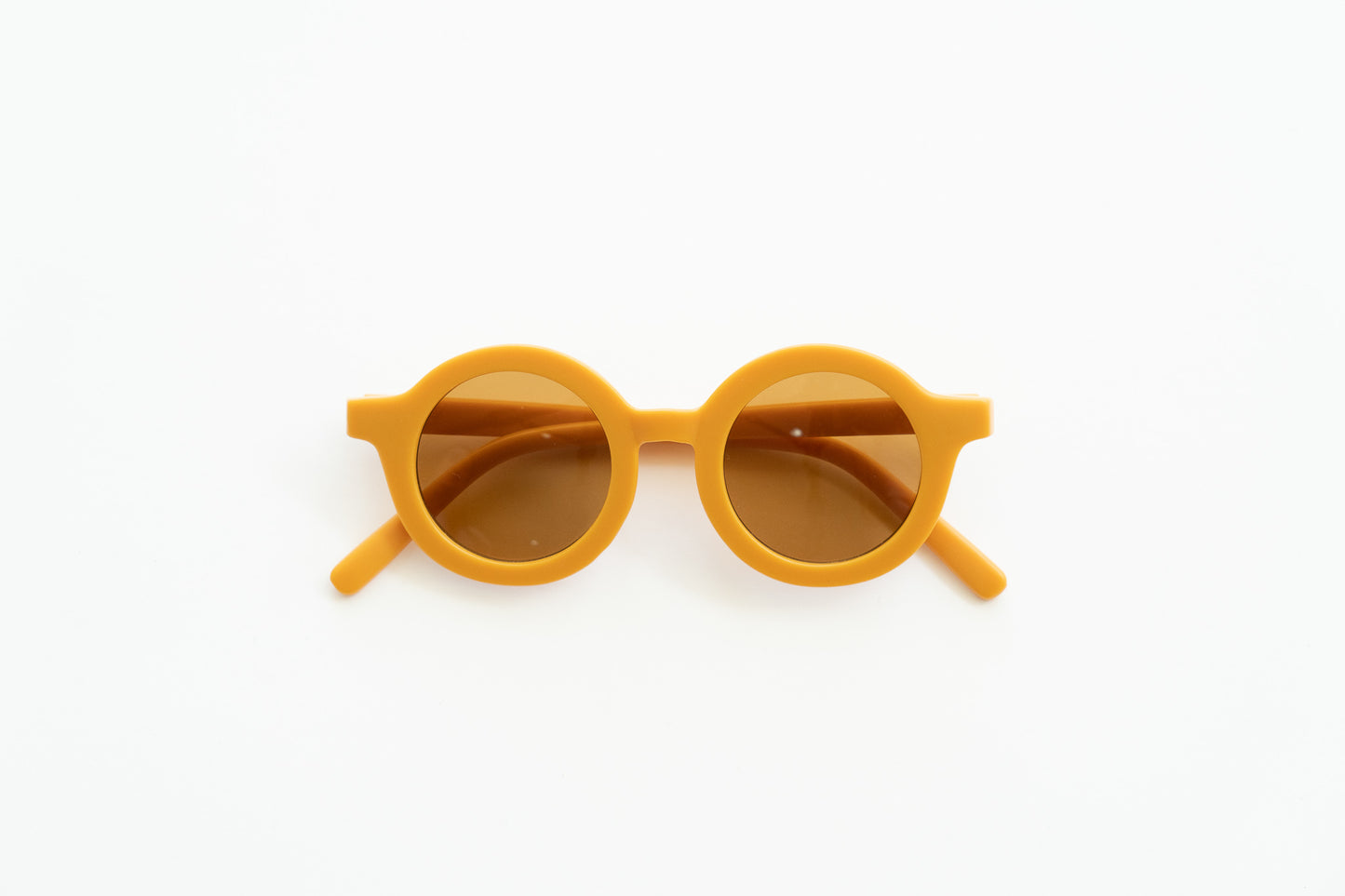 Round Sustainable Sunglass "Golden"
