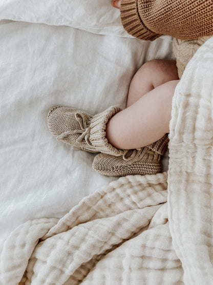 Knitted Booties | Strickschuhe "Olive Tree"