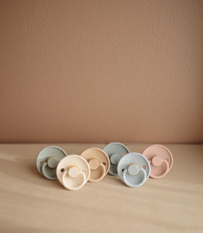 FRIGG Pacifier Rope 'Cream/Croissant' 2-pack